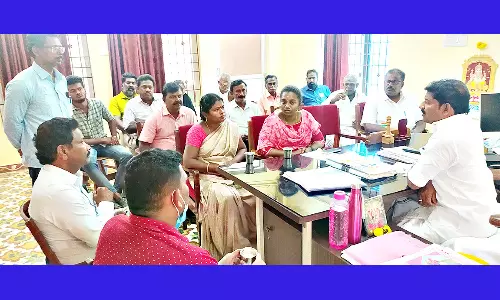 டெங்கு தடுப்பு நடவடிக்கையில் கூடுதல் கவனம் செலுத்த வேண்டும்-நகர் மன்ற தலைவர் வலியுறுத்தல்