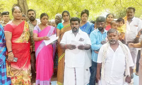 அ.தி.மு.க. நிர்வாகி உள்பட 30 பேர் கைது