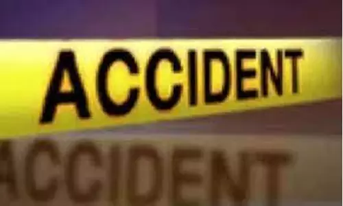 கிணத்துக்கடவு அருகே மோட்டார் சைக்கிள் மோதி முன்னாள் அரசு ஊழியர் பலி