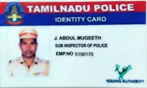 சேலம் வழியாக சென்ற ரெயிலில் கஞ்சா கடத்திய போலி சப்-இன்ஸ்பெக்டர் கைது