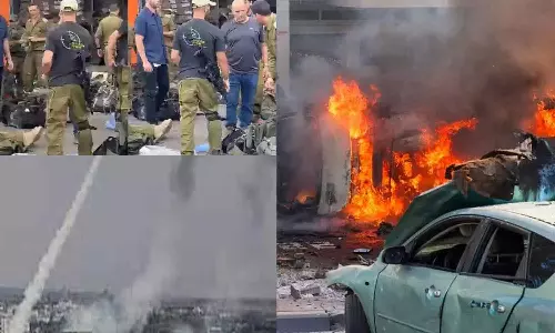 ஹமாஸ் பயங்கரவாதிகளுக்கு எதிரான போர்- வீரர்களுடன் இணைந்த இஸ்ரேல் முன்னாள் பிரதமர்