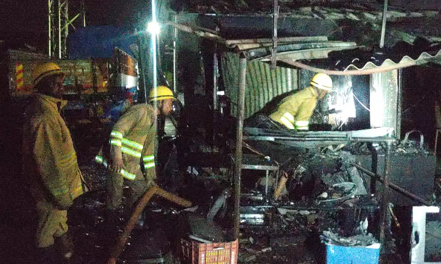 டிவி மெக்கானிக் கடையில் திடீர் தீ விபத்து: ரூ.1 லட்சம் மதிப்பிலான பொருட்கள் எரிந்து சேதம்