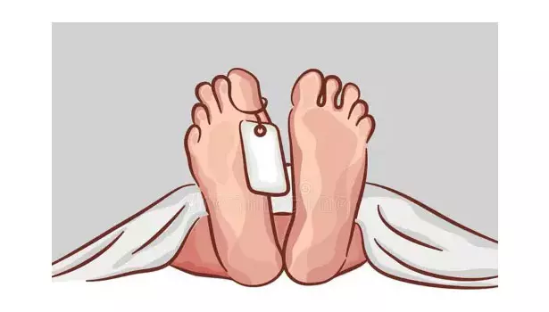 பஸ் சக்கரத்தில் மோட்டார் சைக்கிள் சிக்கி பால் வியாபாரி பலி