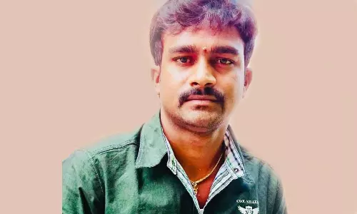 கம்பத்தில் ஐஸ் வண்டியில் மின்சாரம் தாக்கி வாலிபர் பலி