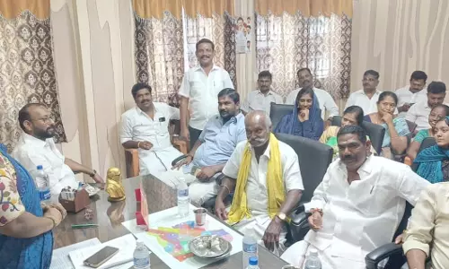 வீடு, வீடாக சென்று குறைகேட்க முடிவு