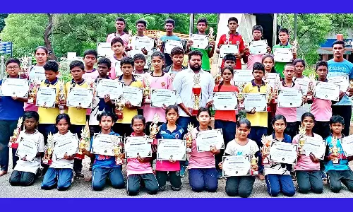 மாநில அளவிலான சிலம்பம் போட்டியில் மாணவர்கள் சாதனை
