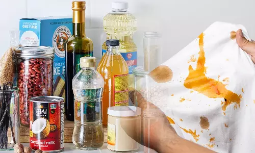 வெள்ளை நிற ஆடைகள் பளிச்சிட வேண்டுமா? இதை செய்து பாருங்கள்...