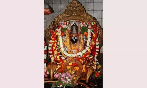 சேலம் கோட்டை மாரியம்மன் கோவில்கும்பாபிஷேகம் தமிழில் நடத்த வேண்டும்