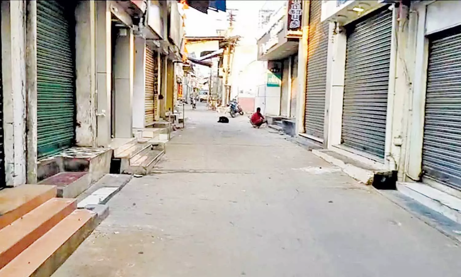 கர்நாடக அரசை கண்டித்து டெல்டா மாவட்டங்களில் 1 லட்சம் கடைகள் அடைப்பு கர்நாடக அரசை கண்டித்து டெல்டா மாவட்டங்களில் 1 லட்சம் கடைகள் அடைப்பு