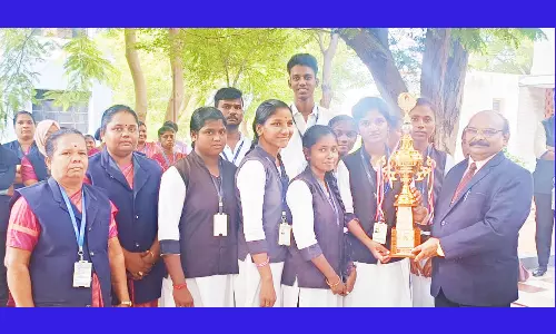 அன்னை பாத்திமா கல்லூரிக்கு சிறந்த குருதிக் கொடையாளர் விருது