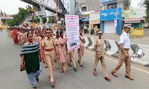 நாமக்கல்லில்காவல்துறை சார்பில் விழிப்புணர்வு பேரணி