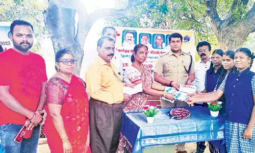 அரசு பள்ளியில் மனநல தின விழிப்புணர்வு நிகழ்ச்சி