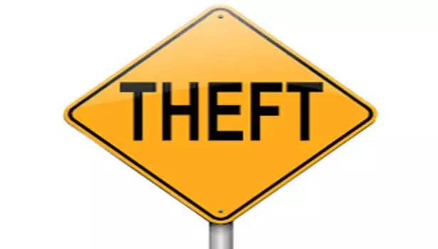 மெஞ்ஞானபுரம் பகுதியில் வியாபாரி வீட்டில் 11 ஆடுகள் திருட்டு மெஞ்ஞானபுரம் பகுதியில் வியாபாரி வீட்டில் 11 ஆடுகள் திருட்டு