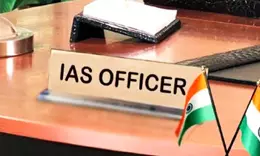 ஐஏஎஸ் அதிகாரிகள் பணியிட மாற்றம்- தமிழக தலைமை செயலாளர் உத்தரவு