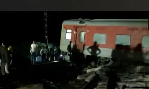 பீகார் ரெயில் விபத்தில் 4 பேர் பலி - ரெயில்வே மந்திரி இரங்கல்