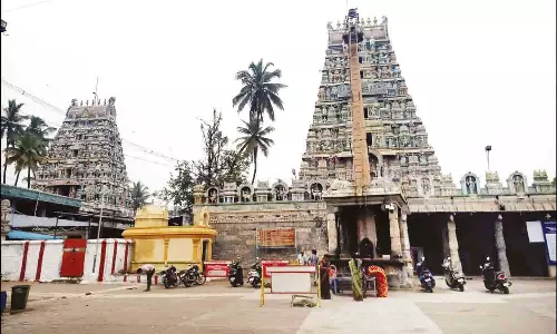 அவிநாசி கோவிலில்  தரைத்தளம் சீரமைப்பு  பணிகள்  தொடக்கம்