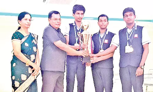 வின்ஸ் சி.பி.எஸ்.இ. பள்ளியில் சந்திராயன் வினாடி - வினா போட்டி