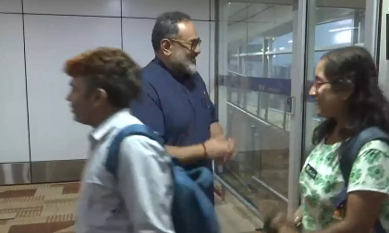 இஸ்ரேலில் சிக்கித் தவித்த 212 இந்தியர்களுடன் டெல்லி வந்தடைந்தது முதல் விமானம்