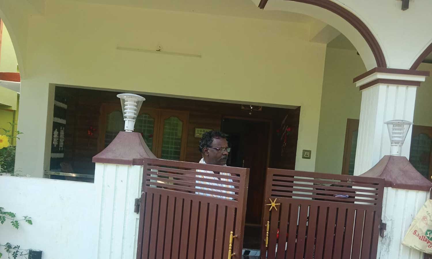 வெள்ளிச்சந்தை அருகே அரசு பள்ளி தலைமை ஆசிரியர் வீட்டில் 35 பவுன் நகைகள்-பணம் கொள்ளை