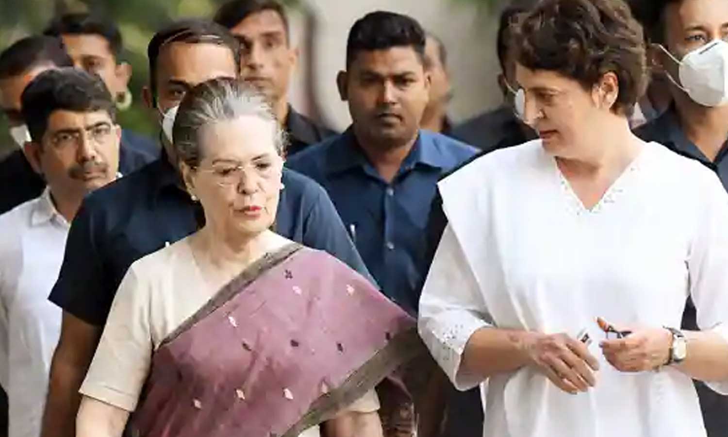 தி.மு.க. மகளிர் உரிமை மாநாட்டில் பங்கேற்க சோனியா-பிரியங்கா இன்று இரவு சென்னை வருகை