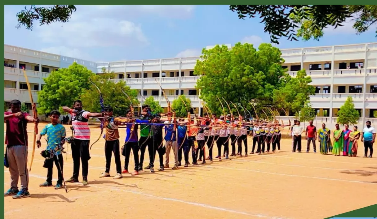 பல்கலைக்கழக அளவிலான வில்வித்தை போட்டியில்புன்னம் சத்திரம் அன்னை மகளிர் கல்லூரி 2-ம் இடம் பல்கலைக்கழக அளவிலான வில்வித்தை போட்டியில்புன்னம் சத்திரம் அன்னை மகளிர் கல்லூரி 2-ம் இடம்