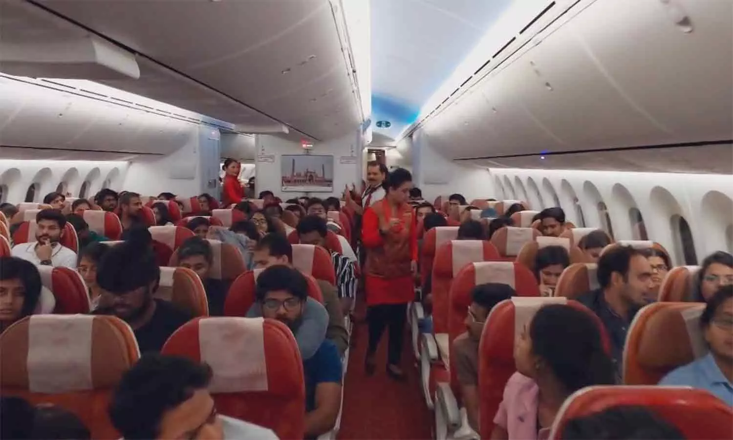 இஸ்ரேலில் இருந்து 235 இந்தியர்களுடன் புறப்பட்டது 2வது விமானம்