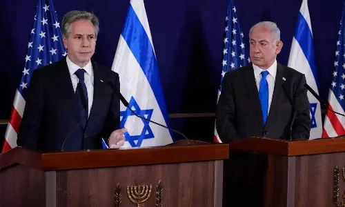 இஸ்ரேல் பிரதமர் நேதன்யாகுவைச் சந்தித்த அமெரிக்க வெளியுறவு மந்திரி