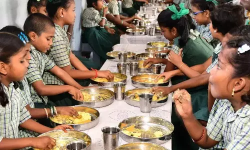 அரசு உதவி பெறும் பள்ளிகளிலும் காலை உணவு திட்டம்