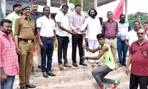 பள்ளி மாணவர்களுக்கான தடகள போட்டி