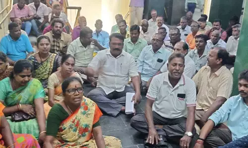 இந்திய கம்யூனிஸ்டு கட்சியினர் முற்றுகை