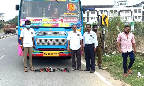மேட்டுப்பாளையத்தில் பஸ்களில் அதிக ஒலி எழுப்பும் ஹாரன்கள் பறிமுதல்