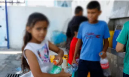 உருக்குலைந்த காசா நகரம்: உணவு இல்லாமல் தவிக்கும் மக்கள்