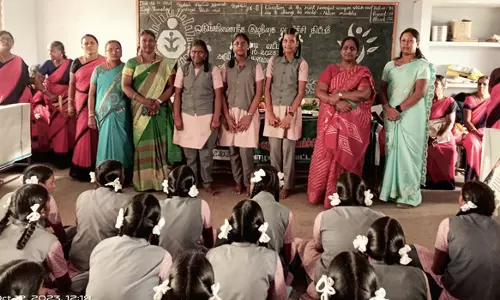 அரசுப்பள்ளி மாணவிகளுக்கு அடுப்பில்லா சமையல் போட்டி