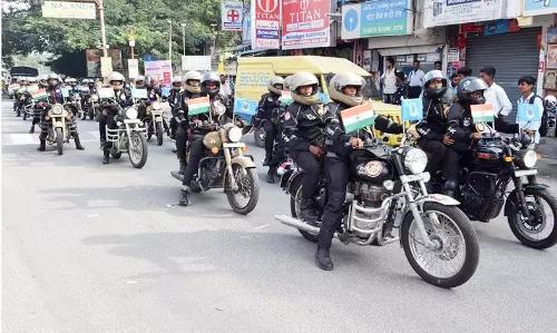 விழிப்புணர்வு பிரசார வாகன பேரணி