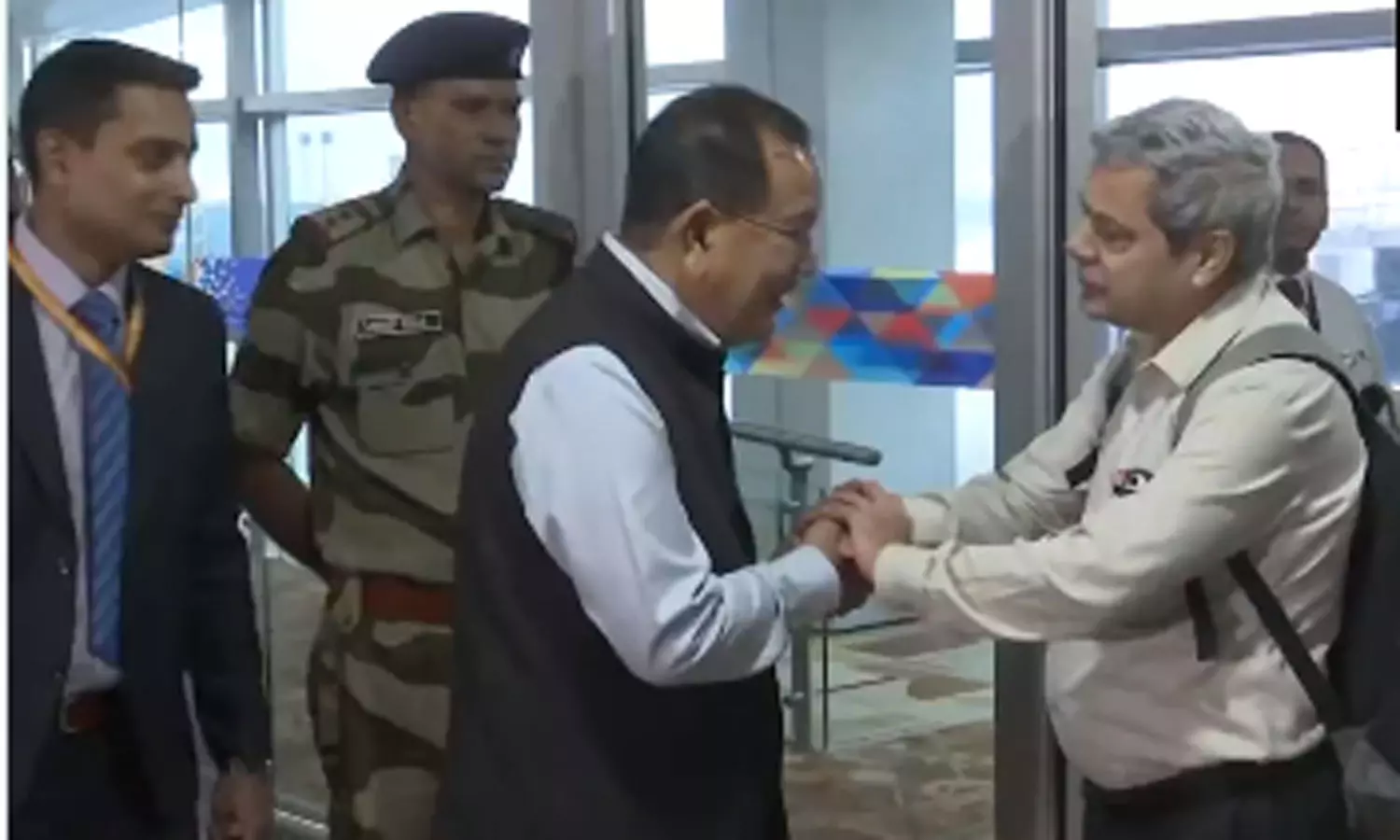 இஸ்ரேலில் சிக்கித் தவித்த 235 இந்தியர்களுடன் டெல்லி வந்தடைந்தது 2வது விமானம்