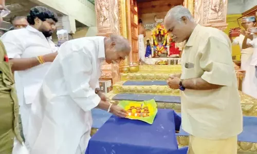 திருநாகேஸ்வரம் ராகுபகவான் கோவிலில் முதல்-அமைச்சர் ரங்கசாமி வழிபாடு
