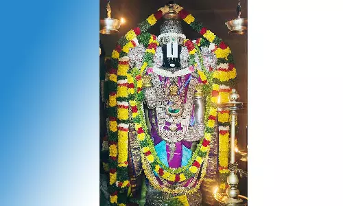 திருவண்ணாமலை ஸ்ரீனிவாச பெருமாள் கோவிலில் பக்தர்கள் கூட்டம்