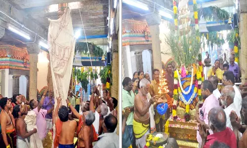 பாளை ஆயிரத்தம்மன் கோவிலில் தசரா திருவிழா கொடியேற்றத்துடன் தொடங்கியது