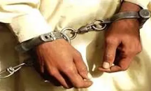 திருச்சி அரியமங்கலத்தில்வேன் உரிமையாளரிடம் கத்தி முனையில் பணம் பறிப்புபிரபல ரவுடி கைது