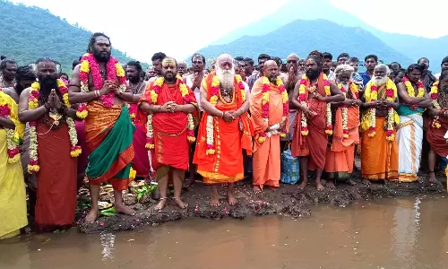 காவேரி புஷ்கரணி பாலாறு சங்கமத்தில் காவிரி ஆரத்தி விழா