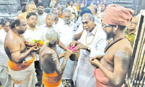 கும்பகோணம் பகுதி கோவில்களில் புதுச்சேரி முதல்- மந்திரி தரிசனம்