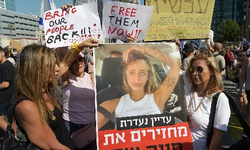 இஸ்ரேல் பிரதமர் பதவி விலக வலியுறுத்தி போராட்டம்