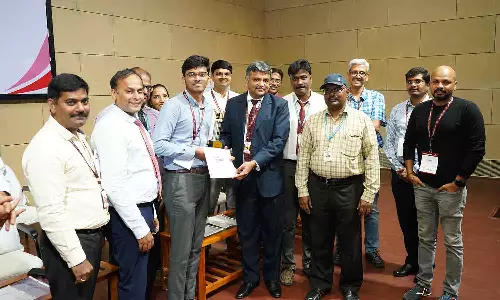 மணக்குள விநாயகர் என்ஜினீயரிங் கல்லூரி மாணவர் முதலிடம்