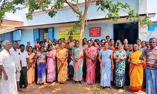 ஆலங்குளம் அருகே பீடித்தொழிலாளர்கள் ஆர்ப்பாட்டம்