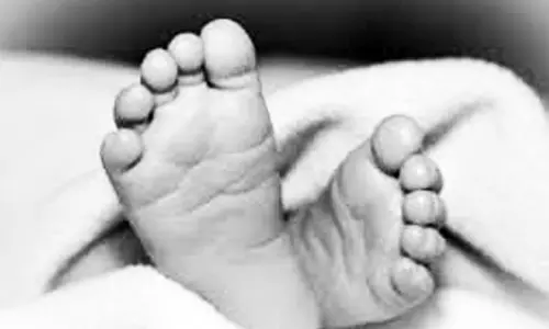 வெந்நீர் கொட்டி குழந்தை சாவு