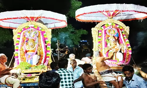 களக்காடு வரதராஜ பெருமாள் கோவிலில் கருட சேவை விழா