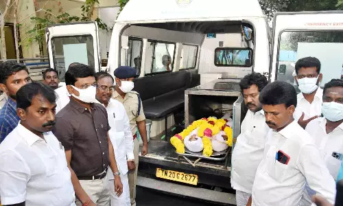 செங்கம் அருகே விபத்தில் பலியான 7 பேர் உடல்கள் பெங்களூருக்கு அனுப்பி வைக்கப்பட்டன