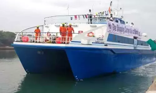 நாகை-இலங்கைக்கு 15 பயணிகளுடன் புறப்பட்ட கப்பல்-மறுமார்க்கமாக இன்று மாலை நாகை துறைமுகம் வந்தடையும்