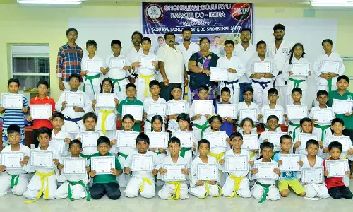 விளாத்திகுளம் அம்பாள் வித்யாலயா பள்ளியில் கராத்தே சிறப்பு பயிற்சி முகாம்