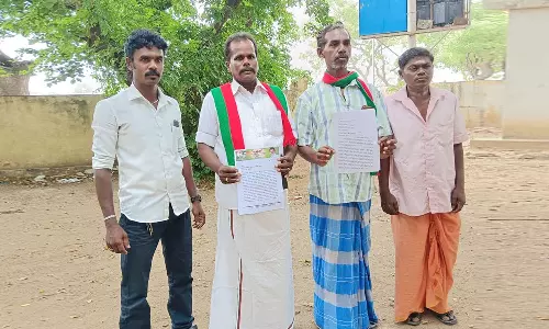 கட்டுமான தொழிலாளர்களுக்கு தீபாவளி போனசாக ரூ.7 ஆயிரம் வழங்க வேண்டும்  - கலெக்டர் அலுவலகத்தில் மனு